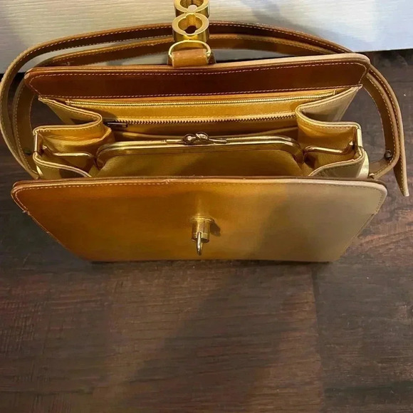 Andrew Geller Vintage Designer Camel Ombré Loop Clasp Pullman Style Handbag - Picture 9 of 14